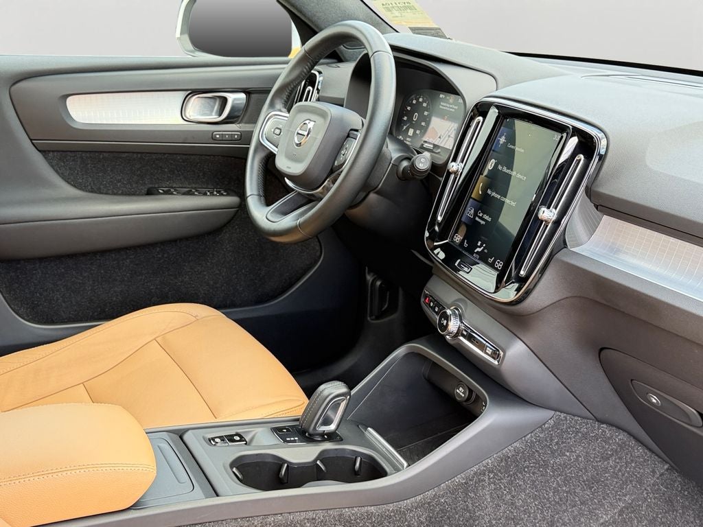 2019 Volvo XC40 Momentum