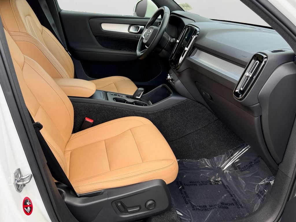 2019 Volvo XC40 Momentum