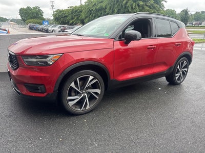 2021 Volvo XC40 R-Design