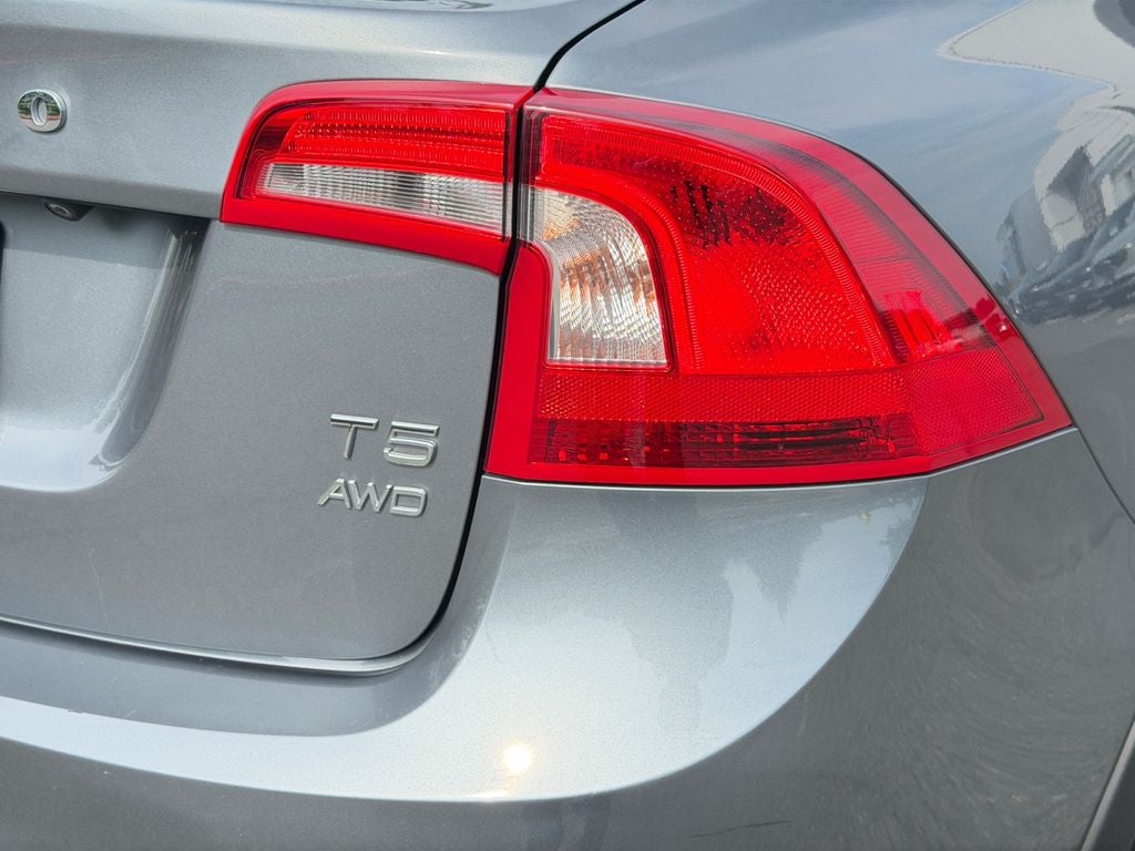 2016 Volvo S60 Cross Country T5 Platinum