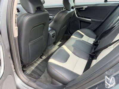 2016 Volvo S60 Cross Country T5 Platinum