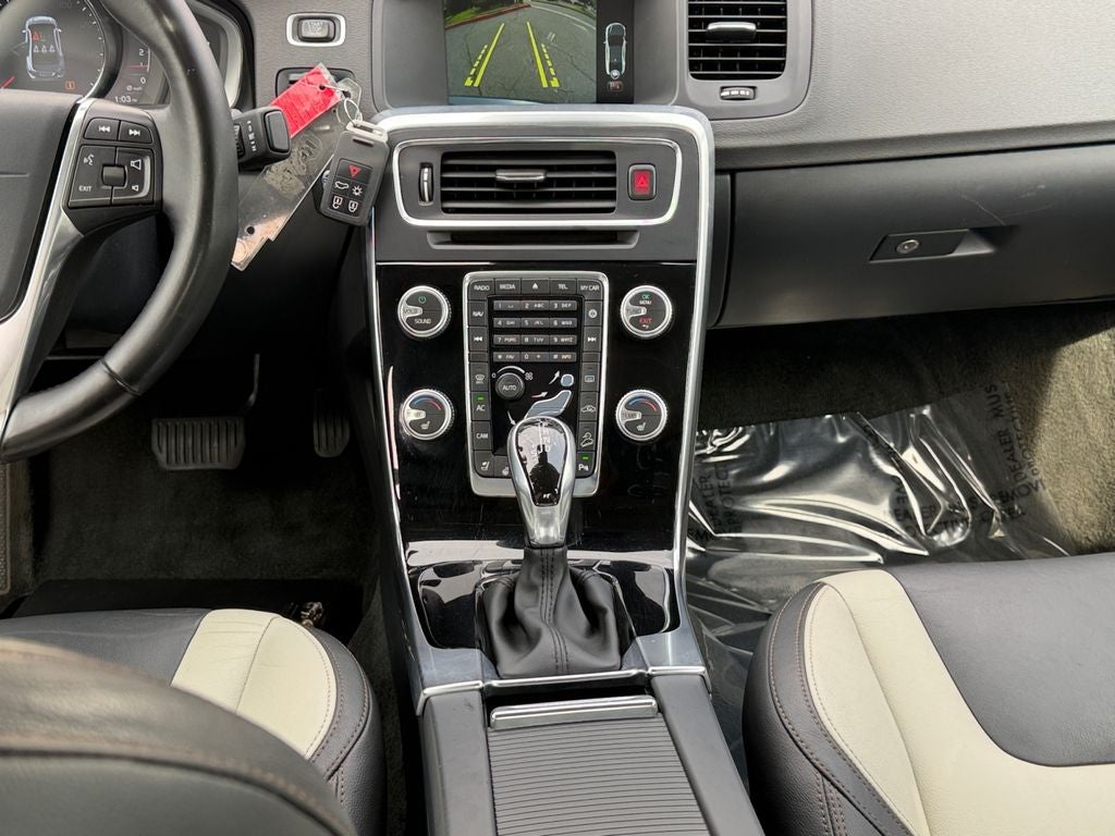 2016 Volvo S60 Cross Country T5 Platinum