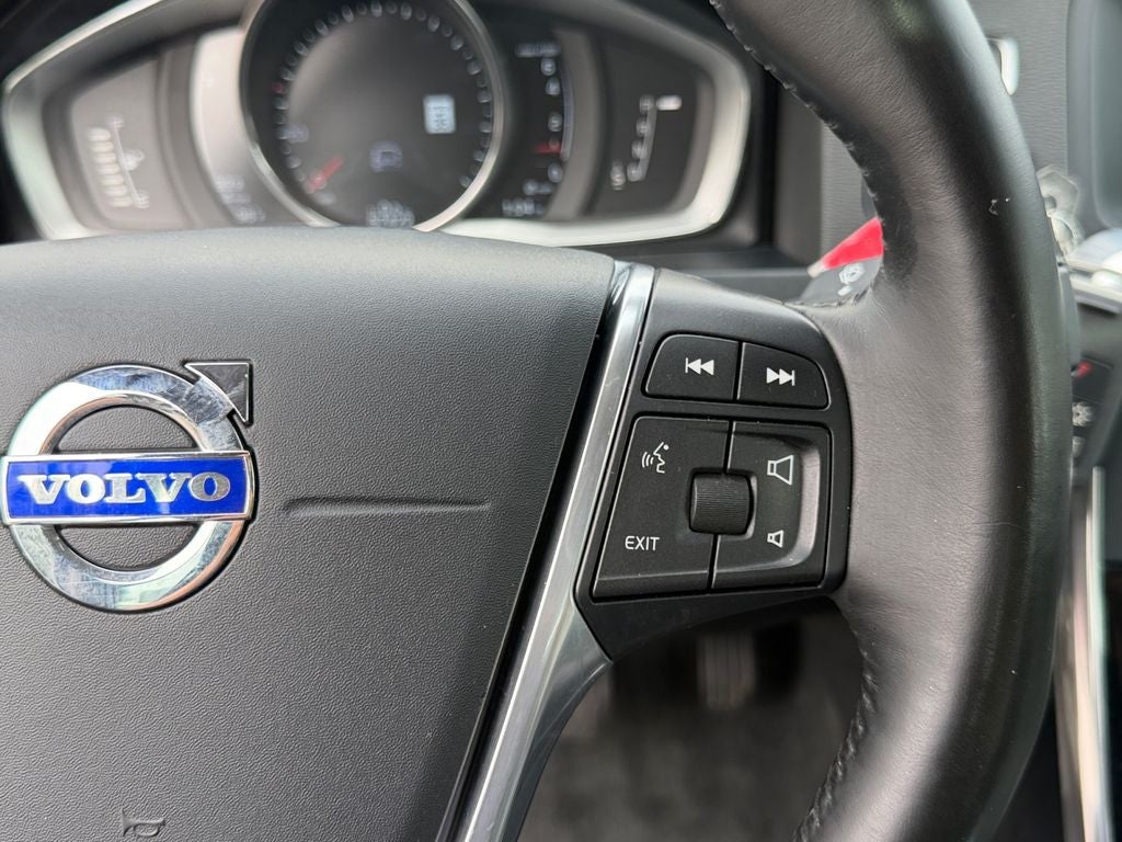 2016 Volvo S60 Cross Country T5 Platinum