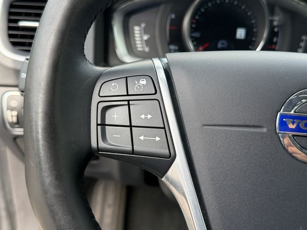 2016 Volvo S60 Cross Country T5 Platinum