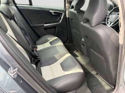 2016 Volvo S60 Cross Country T5 Platinum
