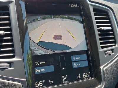 2021 Volvo XC90 T6 Momentum