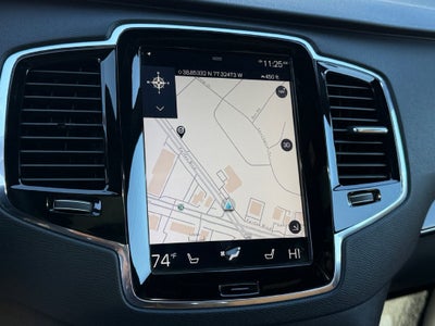 2017 Volvo XC90 T6 Momentum