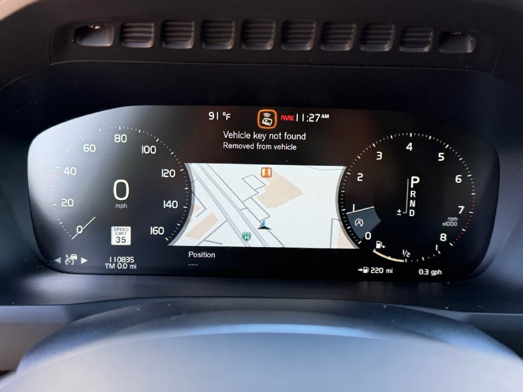 2017 Volvo XC90 T6 Momentum