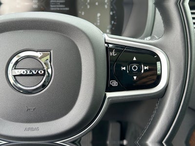 2021 Volvo XC90 T6 Momentum