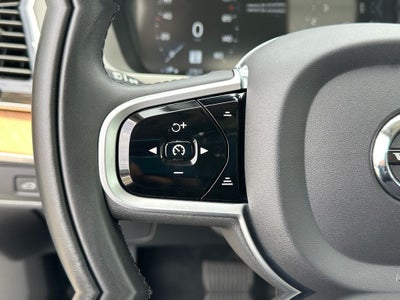 2021 Volvo XC90 T6 Momentum
