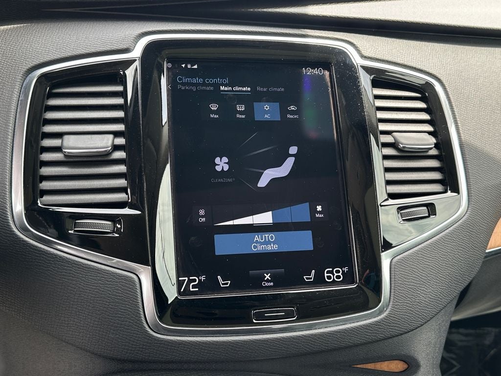 2021 Volvo XC90 T6 Momentum