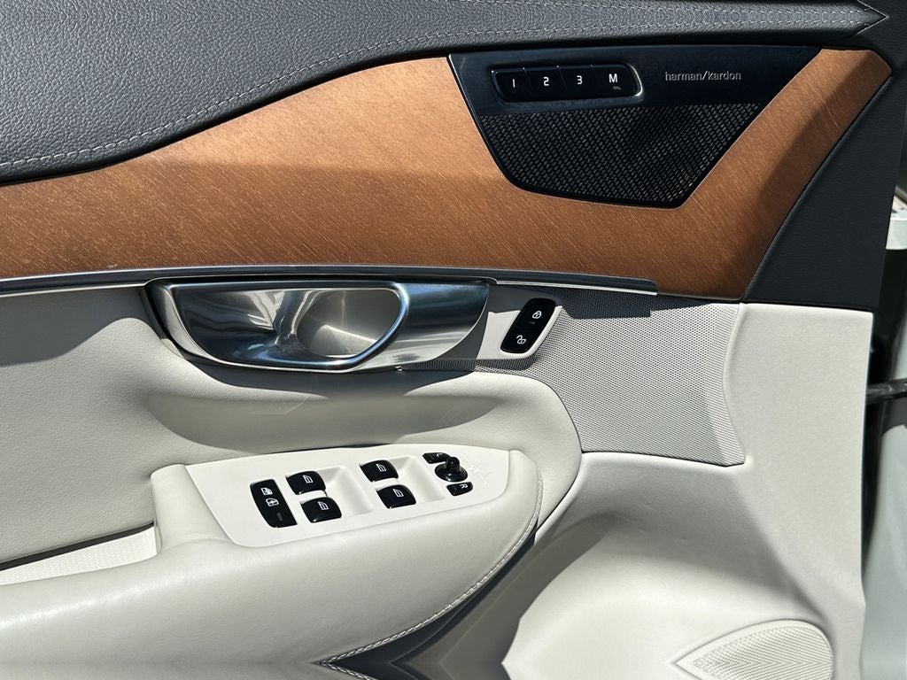 2020 Volvo XC90 T6 Inscription Advanced Luxury Package with Air Suspension