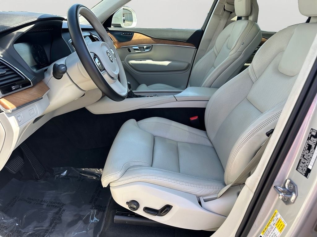 2020 Volvo XC90 T6 Inscription Advanced Luxury Package with Air Suspension