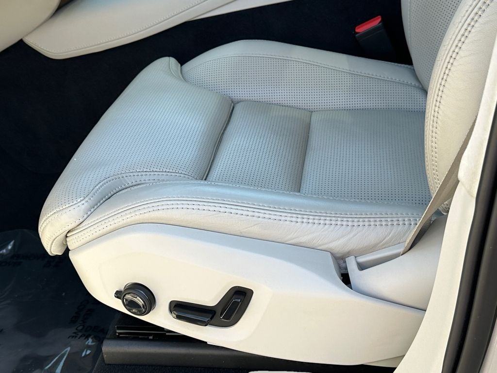 2020 Volvo XC90 T6 Inscription Advanced Luxury Package with Air Suspension