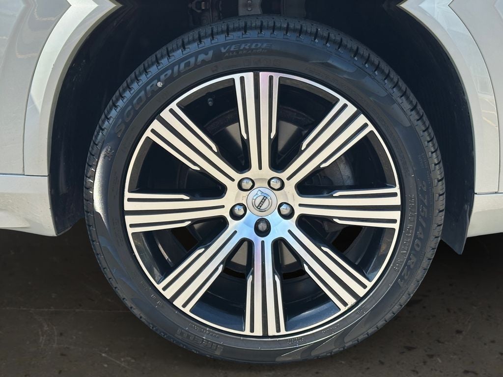 2020 Volvo XC90 T6 Inscription Advanced Luxury Package with Air Suspension