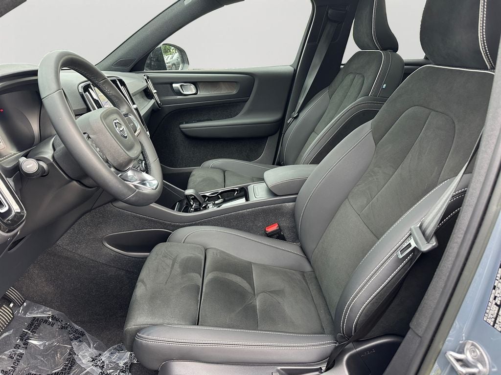 2023 Volvo XC40 Recharge Pure Electric Twin Plus Volvo Certified