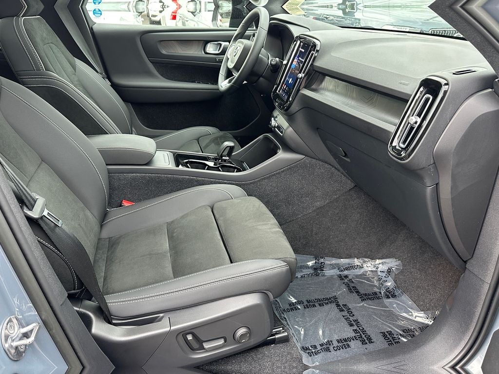 2023 Volvo XC40 Recharge Pure Electric Twin Plus Volvo Certified