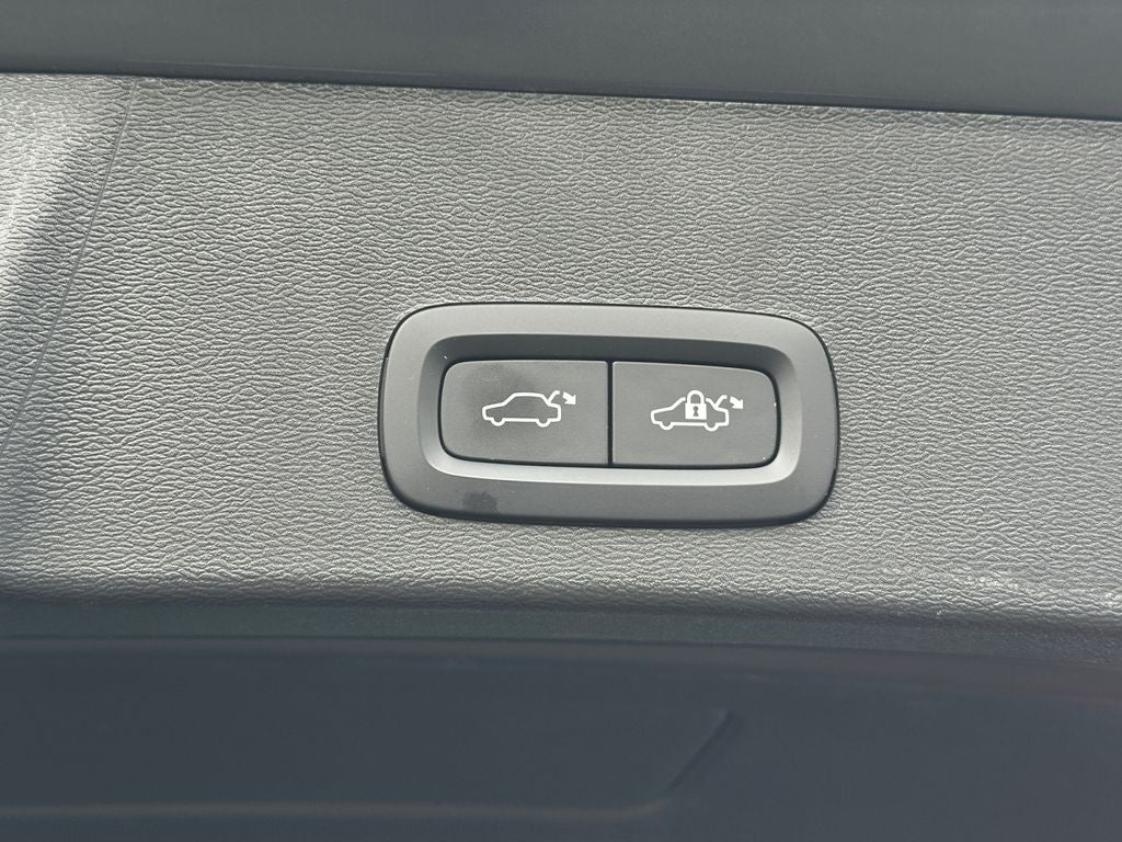 2023 Volvo XC40 Recharge Pure Electric Twin Plus Volvo Certified