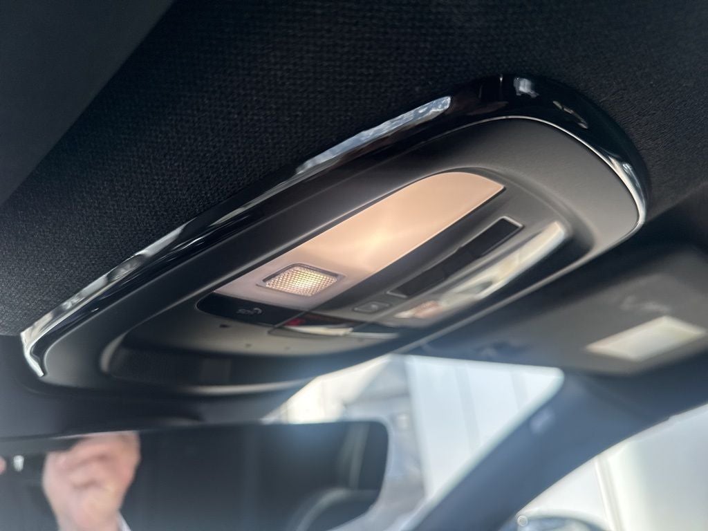 2024 Volvo XC40 Recharge Pure Electric Ultimate