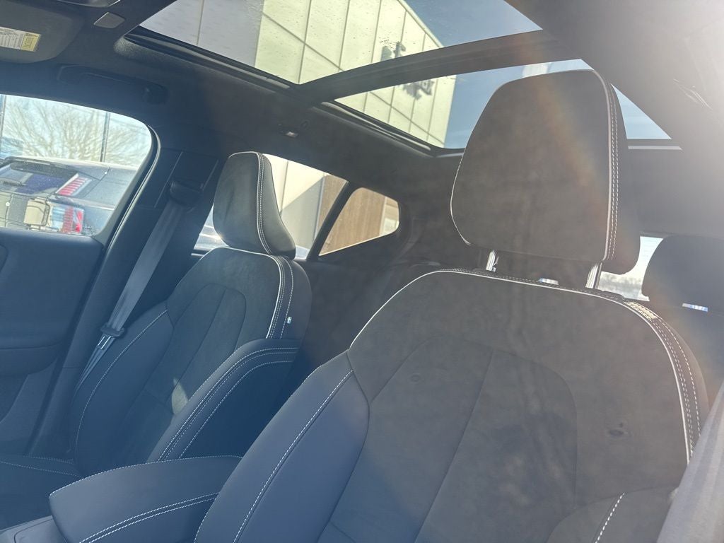 2024 Volvo XC40 Recharge Pure Electric Ultimate