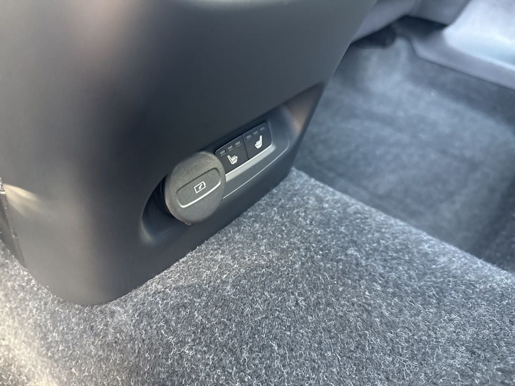 2024 Volvo XC40 Recharge Pure Electric Ultimate