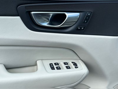 2024 Volvo XC60 Recharge Plug-In Hybrid T8 Plus Dark Theme Volvo Certified