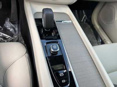 2024 Volvo XC60 Recharge Plug-In Hybrid T8 Plus Dark Theme Volvo Certified