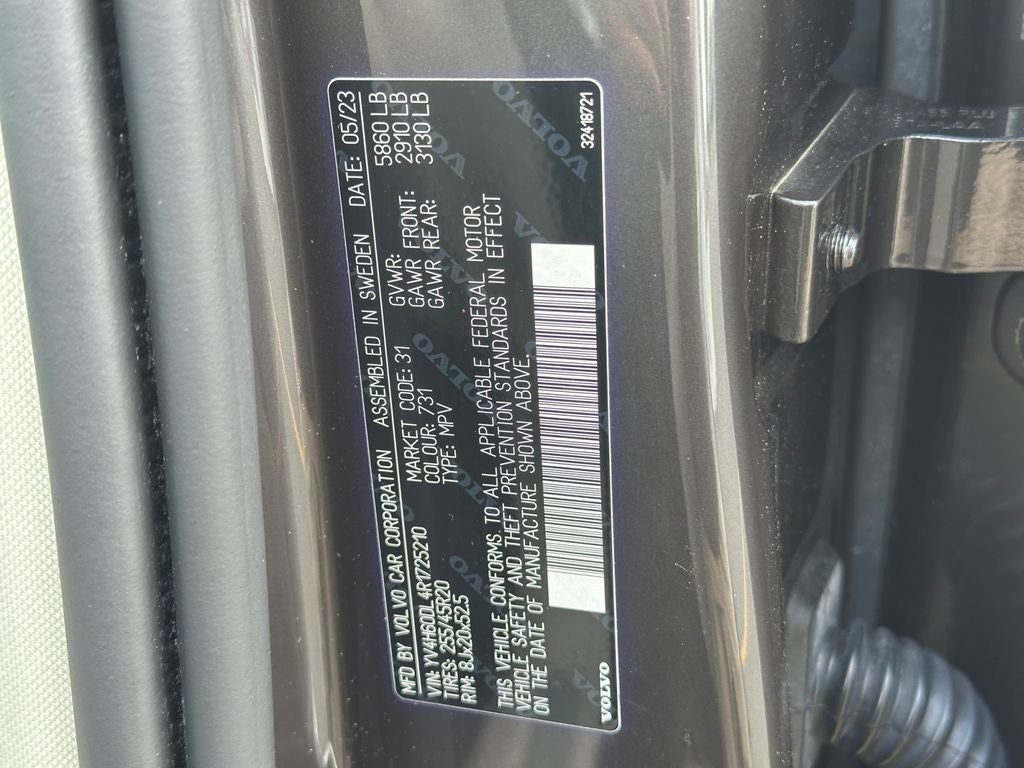 2024 Volvo XC60 Recharge Plug-In Hybrid T8 Plus Dark Theme Volvo Certified