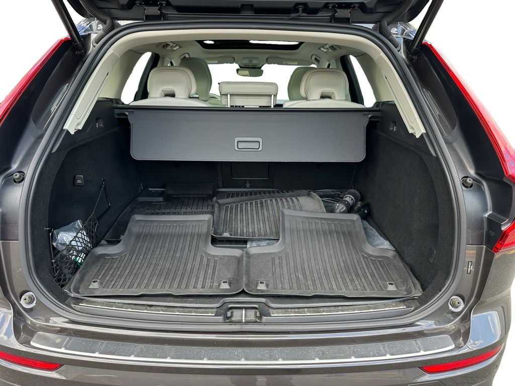 2024 Volvo XC60 Recharge Plug-In Hybrid T8 Plus Dark Theme Volvo Certified