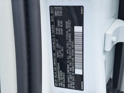 2024 Volvo XC60 Recharge Plug-In Hybrid Ultimate Volvo Certified