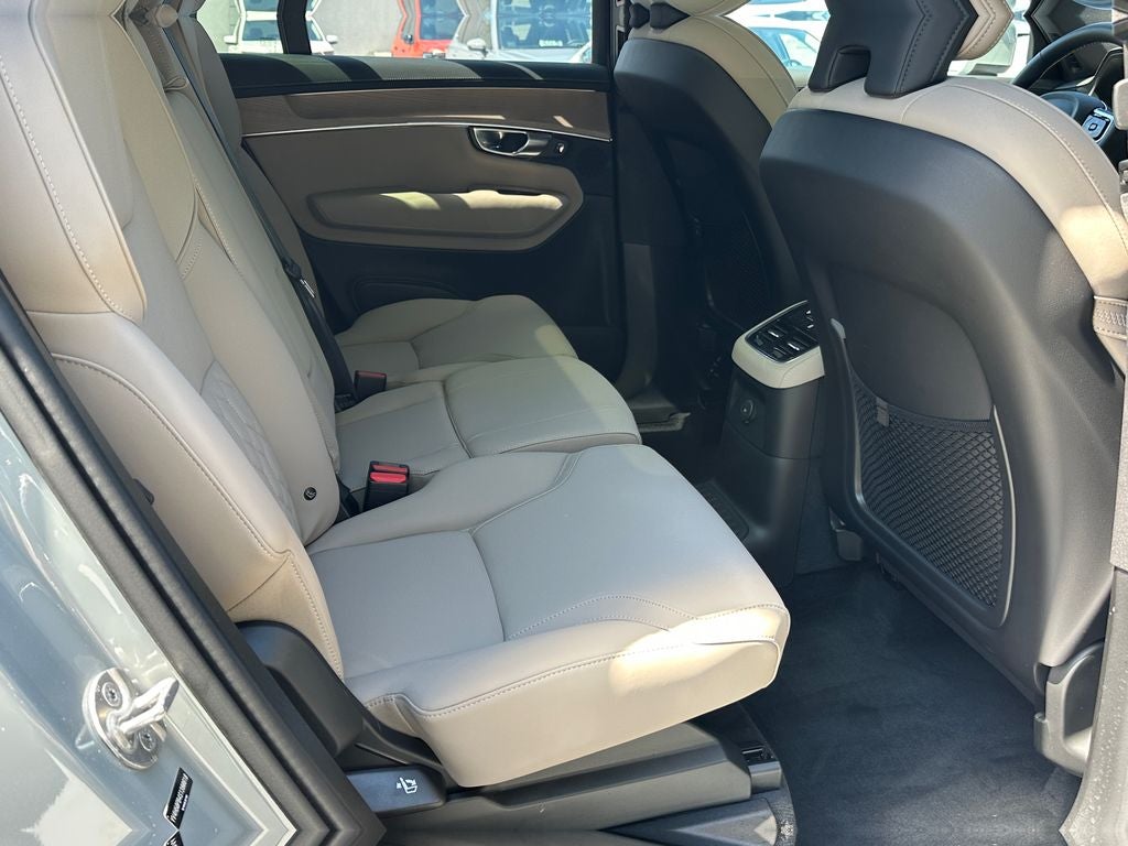 2025 Volvo XC90 Plug-In Hybrid T8 Plus 7 Passenger 2025.5