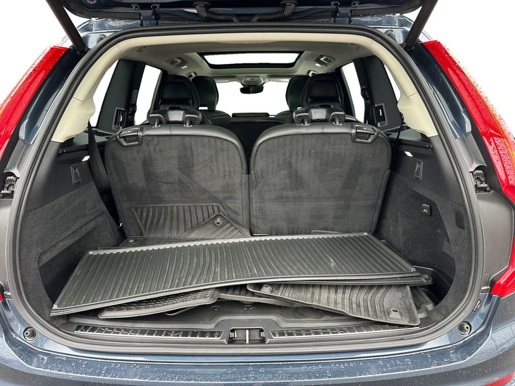 2023 Volvo XC90 B5 Core Volvo Certified