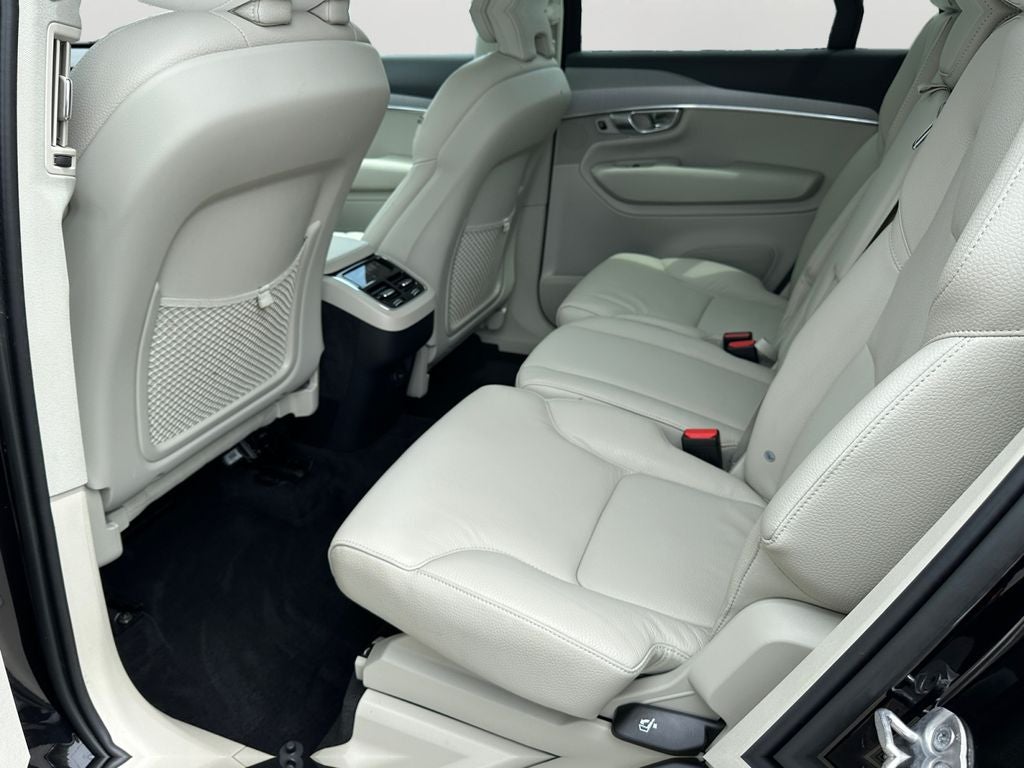 2023 Volvo XC90 B5 Core Volvo Certified