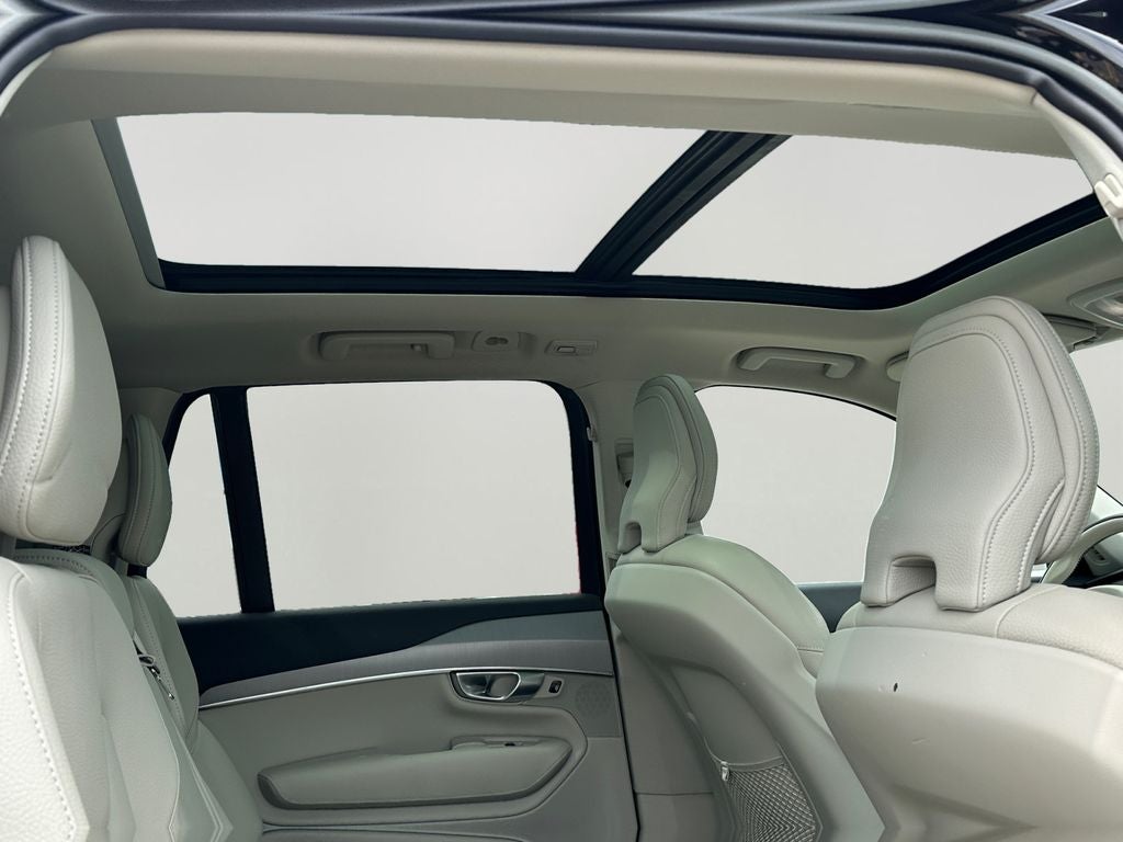 2023 Volvo XC90 B5 Core Volvo Certified
