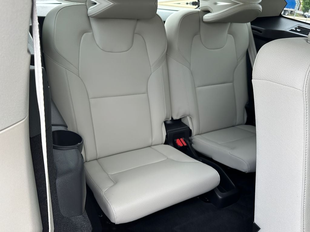 2023 Volvo XC90 B5 Core Volvo Certified