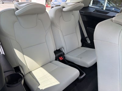 2023 Volvo XC90 B5 Core Volvo Certified