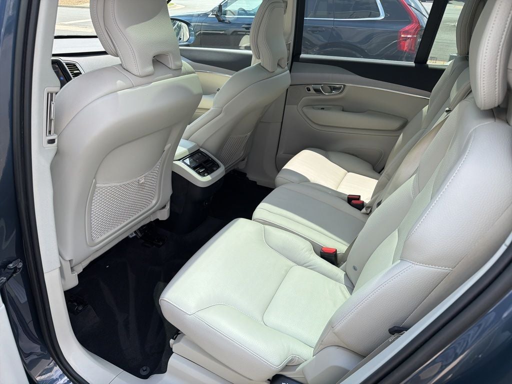 2023 Volvo XC90 B5 Core Volvo Certified