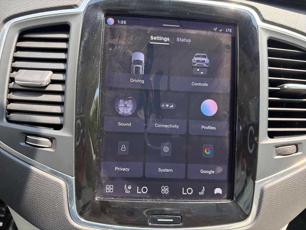 2023 Volvo XC90 B5 Core Volvo Certified