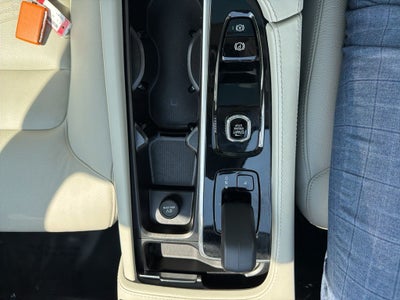 2023 Volvo XC90 B5 Core Volvo Certified