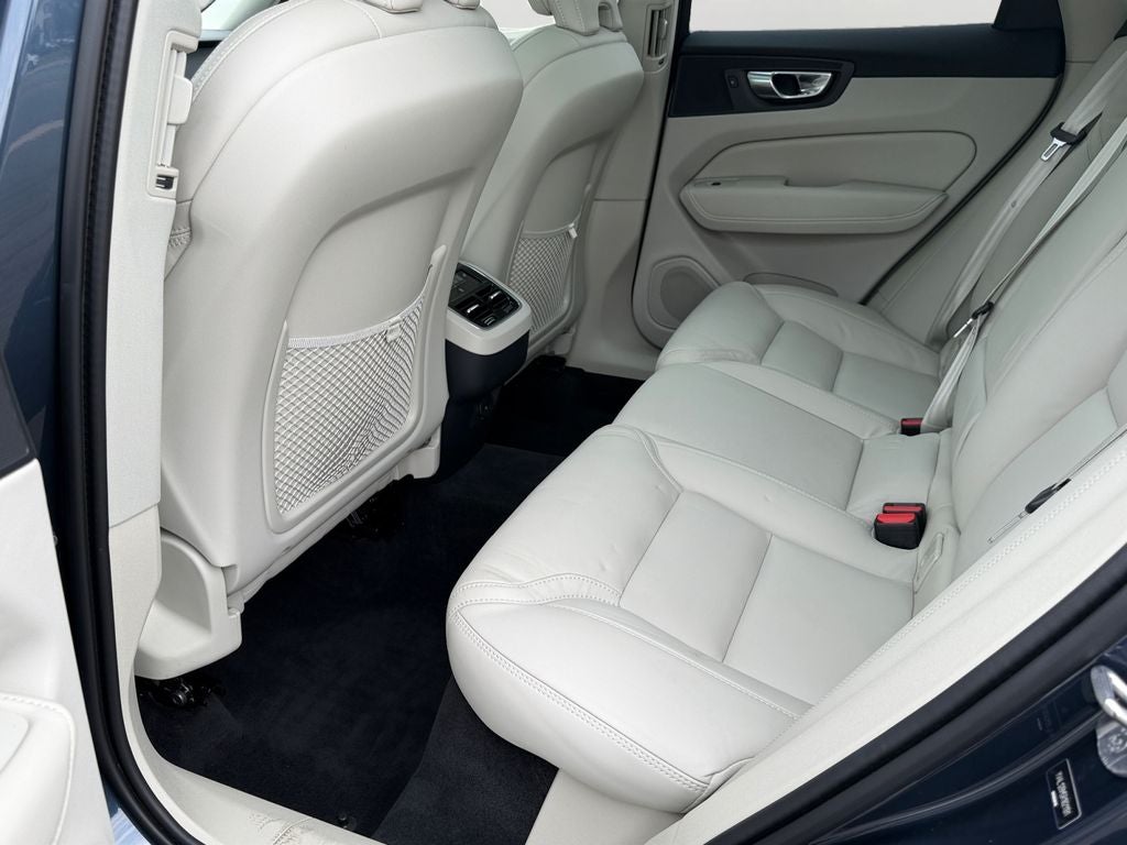 2024 Volvo XC60 B5 Ultimate Dark Theme Volvo Certified