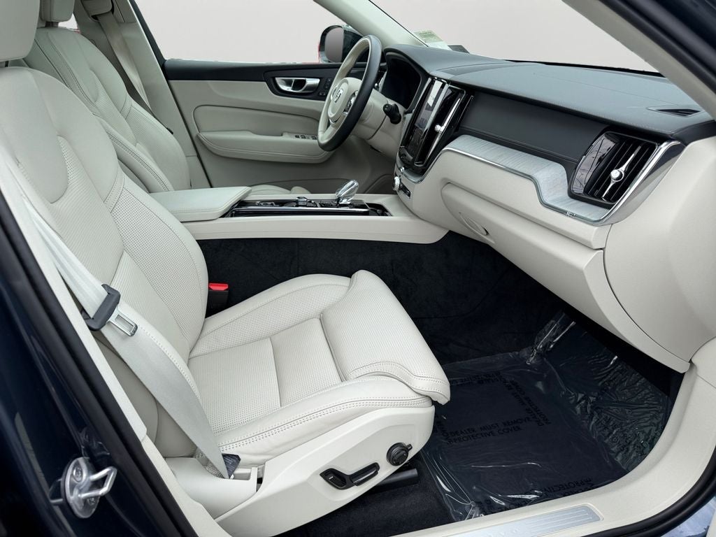 2024 Volvo XC60 B5 Ultimate Dark Theme Volvo Certified