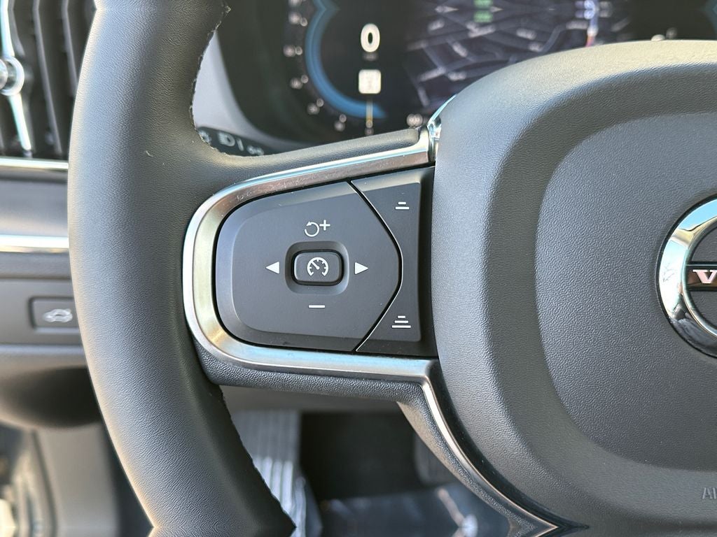 2023 Volvo XC60 B5 Core Volvo Certified