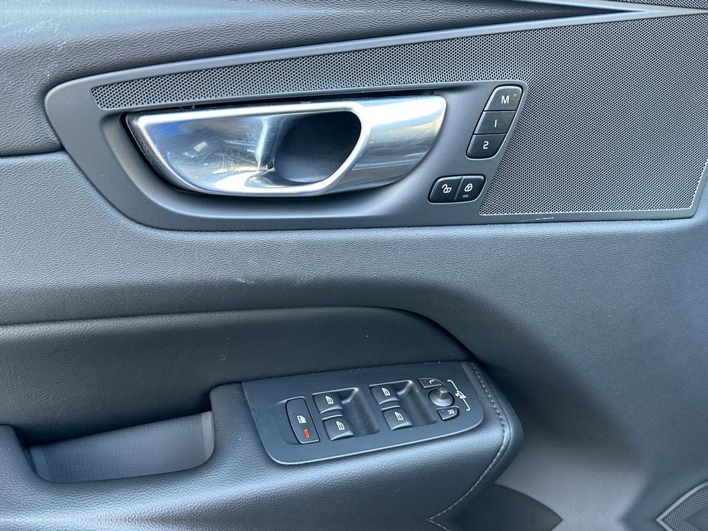 2023 Volvo XC60 B5 Core Volvo Certified