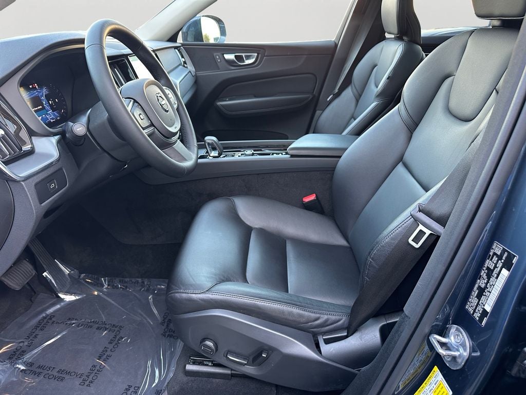 2023 Volvo XC60 B5 Core Volvo Certified