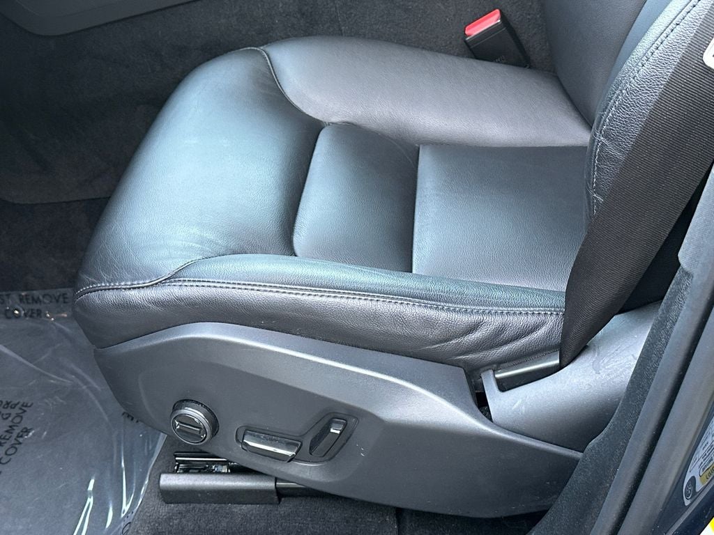 2023 Volvo XC60 B5 Core Volvo Certified