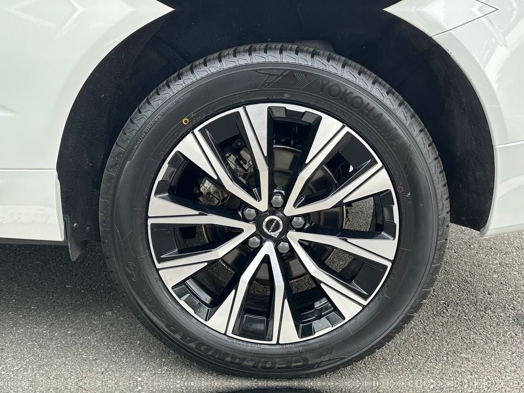 2023 Volvo XC60 B5 Core Volvo Certified