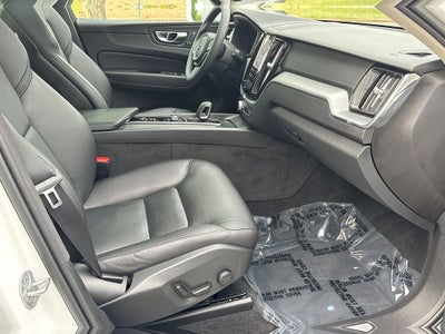 2023 Volvo XC60 B5 Core Volvo Certified