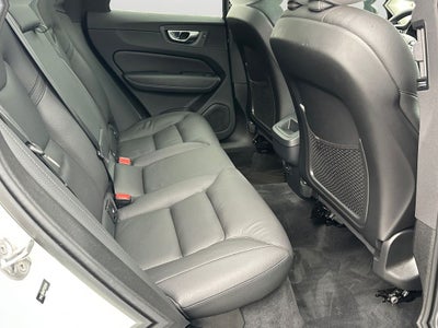 2023 Volvo XC60 B5 Plus Dark Theme