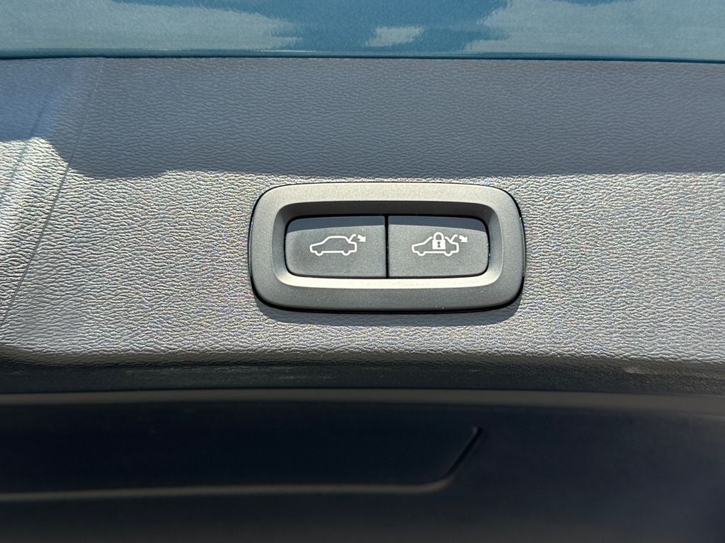 2025 Volvo XC40 B5 Plus Dark Theme Volvo Certified