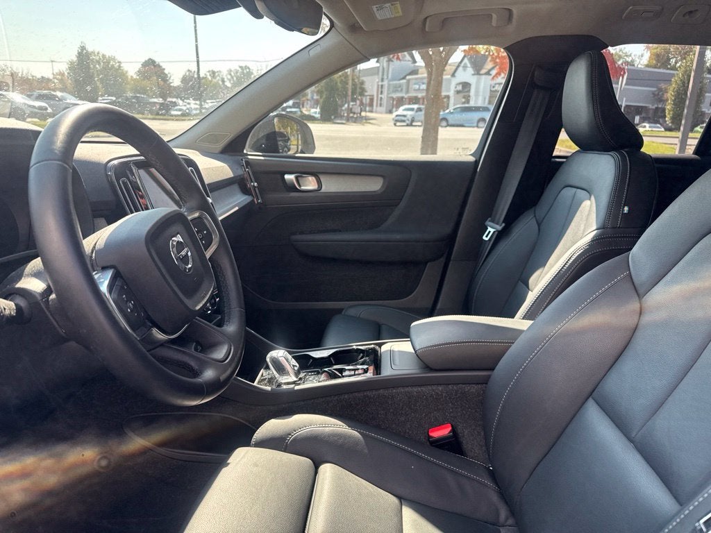 2025 Volvo XC40 B5 Plus Dark Theme Volvo Certified Pre-Owned